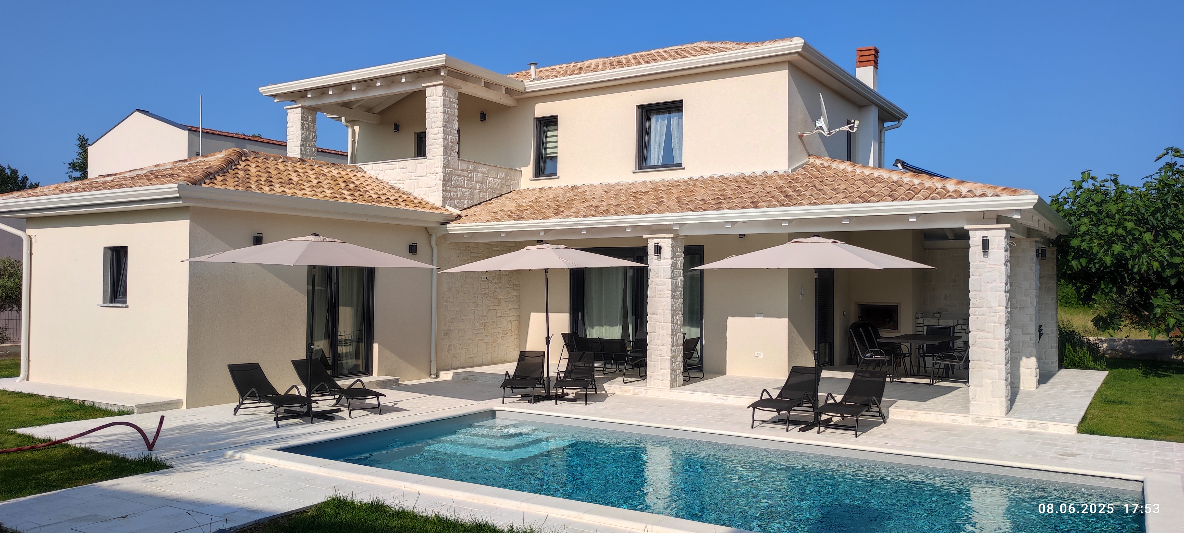 Villa Luni Pool